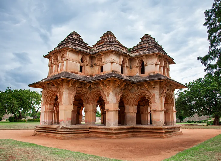 Bangalore-Hampi-Hassan Tour Packages
