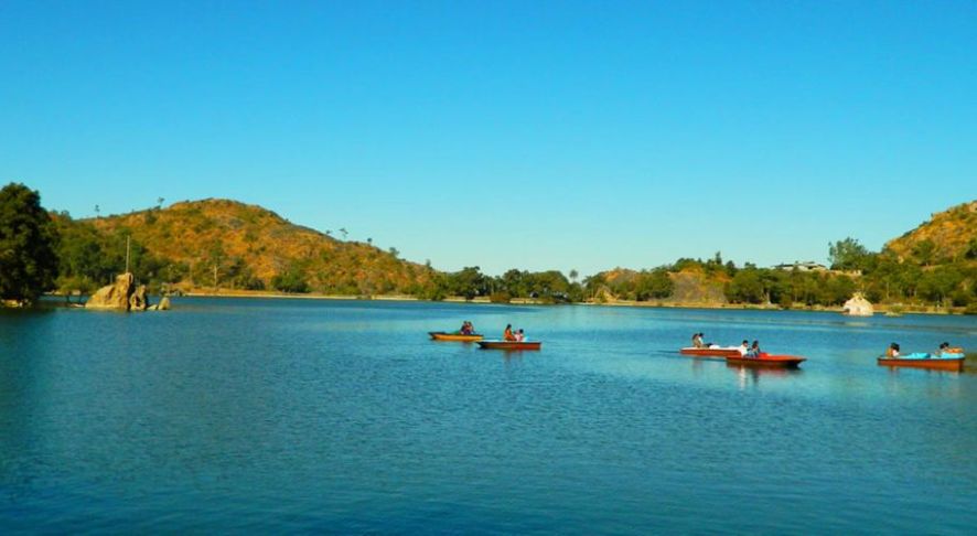 Nakki Lake Boating